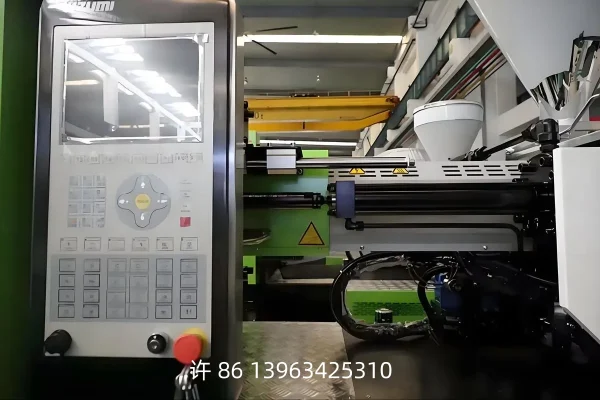 Large two-plate injection molding machine - 图片 4