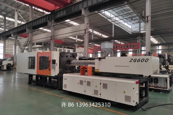 Special injection molding machine for barrel making