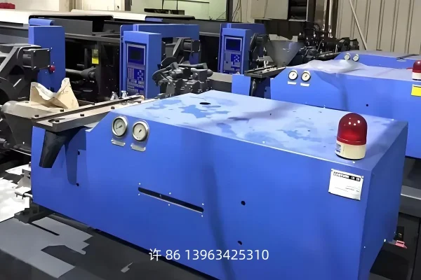 Special injection molding machine for barrel making - 图片 2