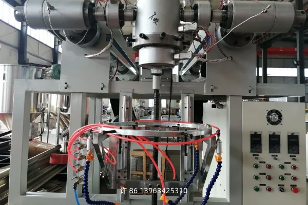Down-blowing micro-spray tape production line
