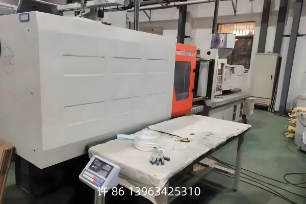 Servo three-plate injection molding machine - 图片 4