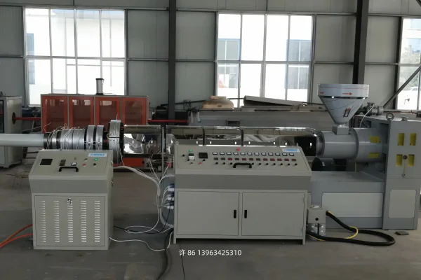 UHMWPE molecular weight polyethylene pipe production line