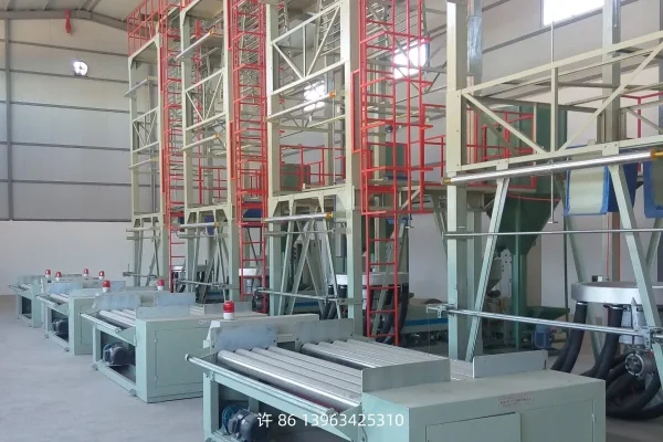 Three-layer co-extrusion silver and black plastic film unit