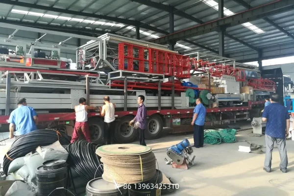 Three-layer co-extrusion silver and black plastic film unit - 图片 3