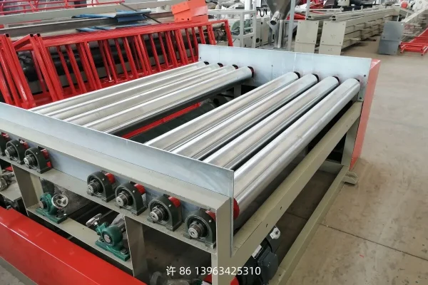Three-layer co-extrusion silver and black plastic film unit - 图片 2